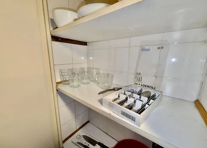 Centre Avec Parking Gratuit - Calme & Equipe דירה