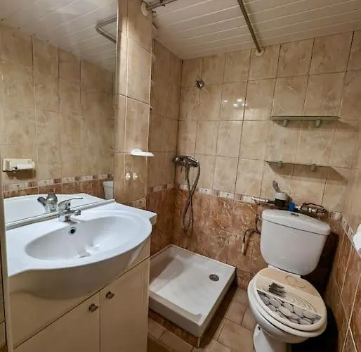 Centre Avec Parking Gratuit - Calme & Equipe דירה